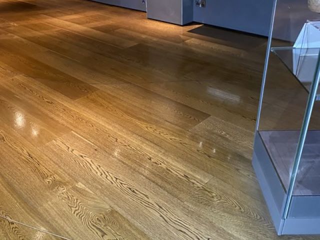 classic-floor-cleaning (15)-kireth-ai